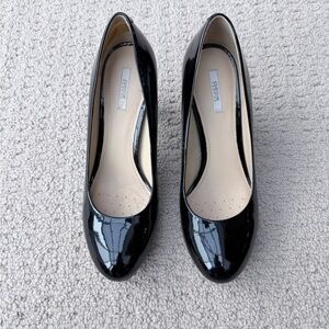 Geox Respira Black Patent Leather Women's Pumps